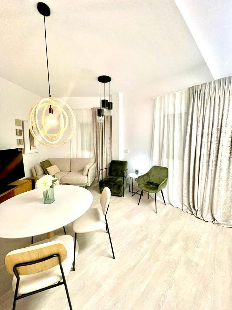 Historical Centre! Private Terrace & Gym-Near Public Parking Διαμέρισμα Μάλαγα Εξωτερικό φωτογραφία