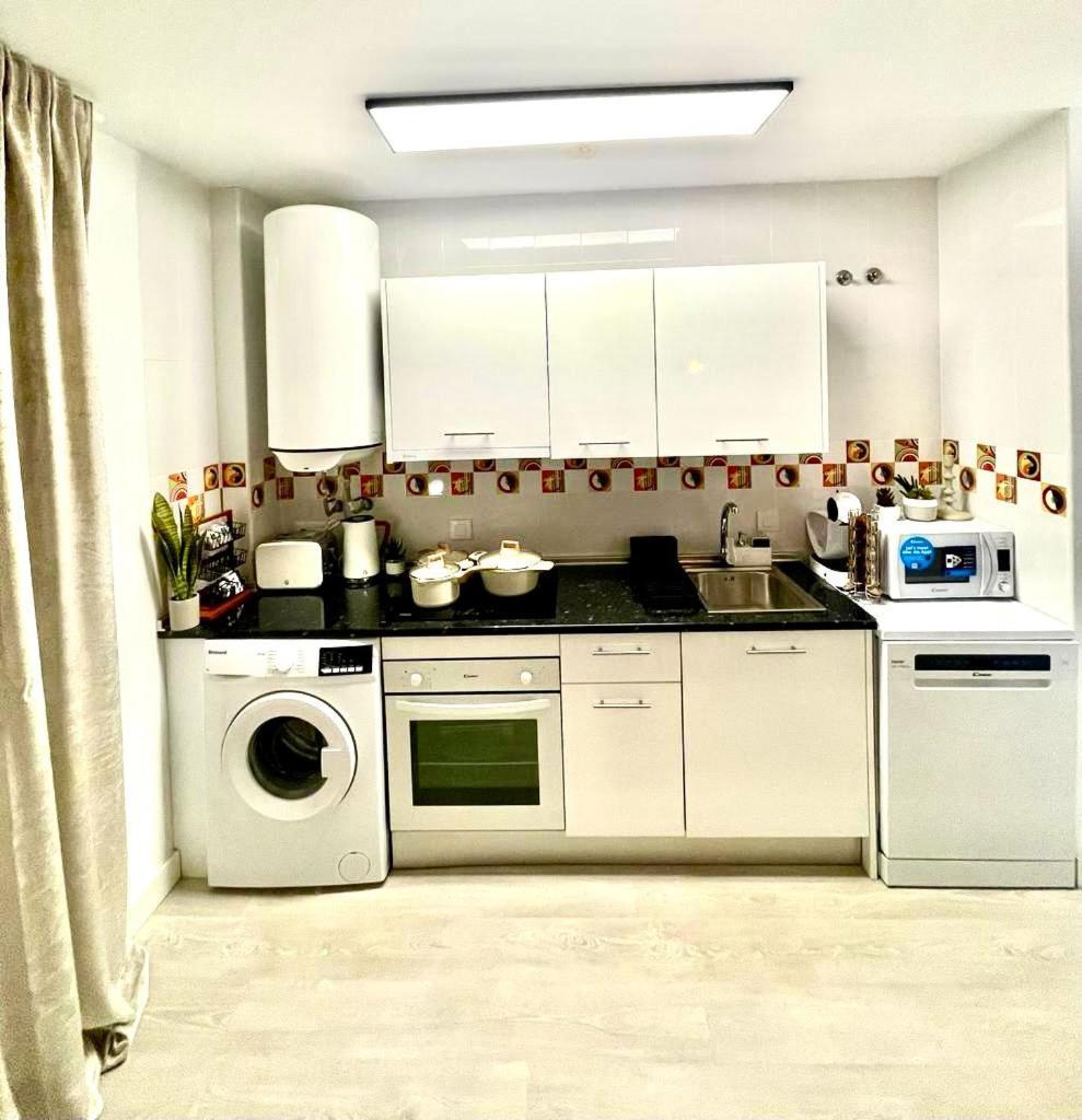 Historical Centre! Private Terrace & Gym-Near Public Parking Διαμέρισμα Μάλαγα Εξωτερικό φωτογραφία